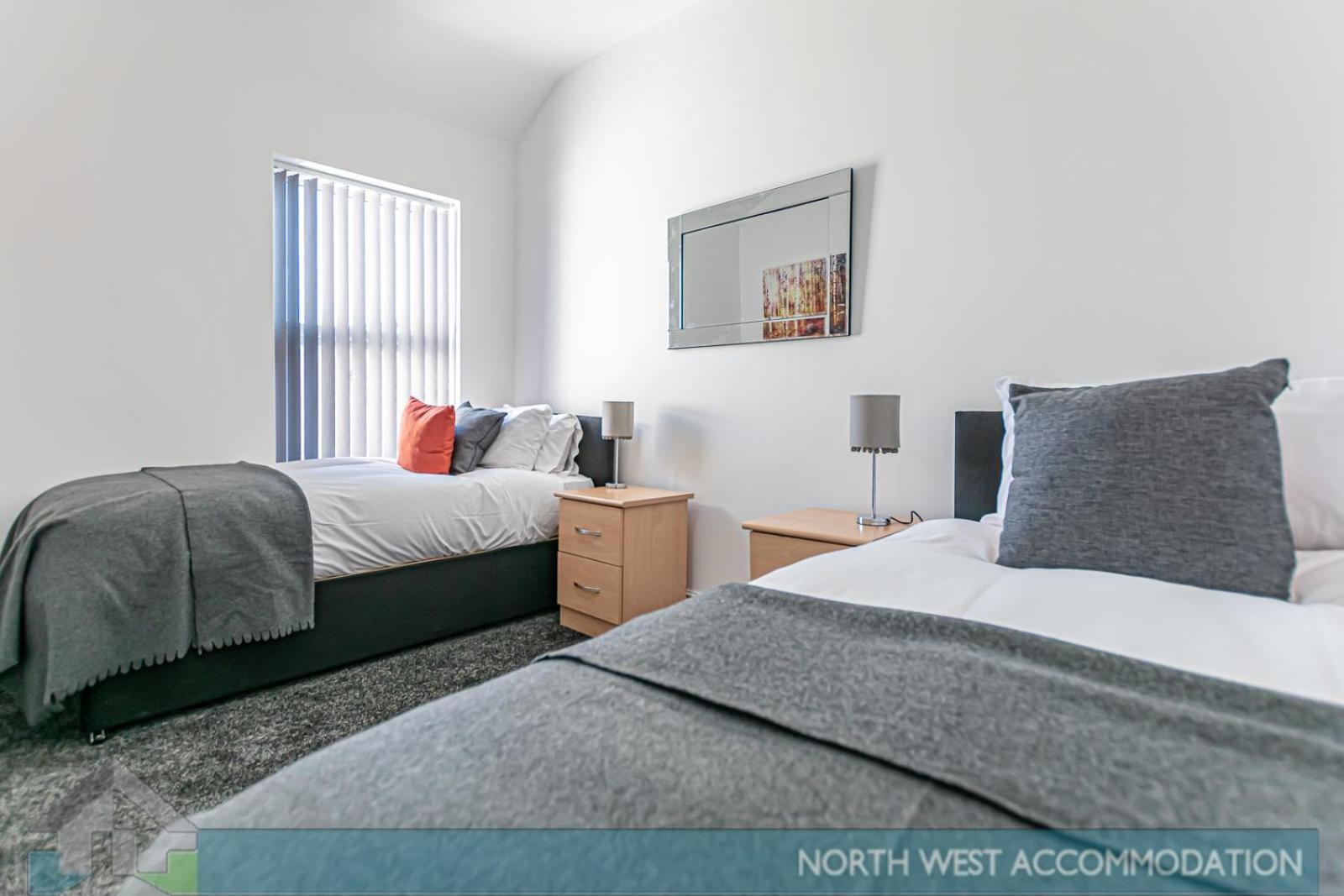 Wellfield Serviced Accommodation Уоррингтон Экстерьер фото