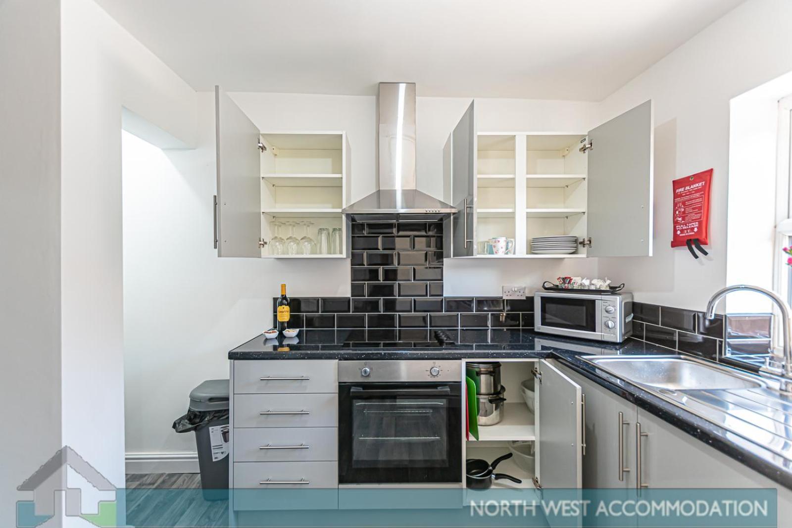 Wellfield Serviced Accommodation Уоррингтон Экстерьер фото